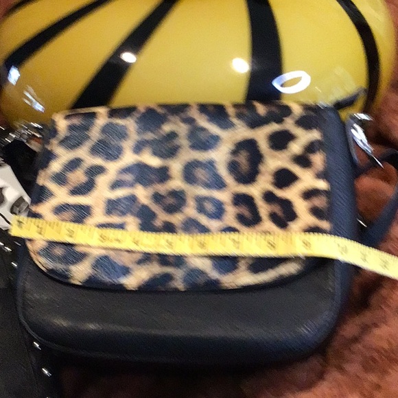 K.Carroll interchangeable cross/ shoulder vegan leather purse - Picture 9 of 10